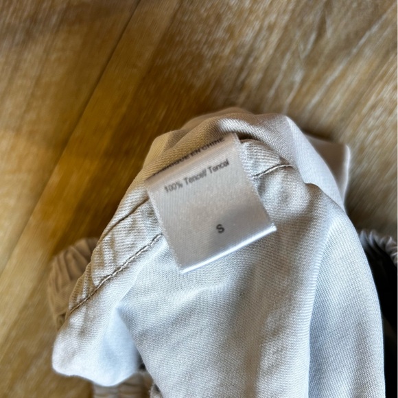 YFB Young Fabulous & Broke 100% Tencel Light Beige Joggers - Picture 5 of 5